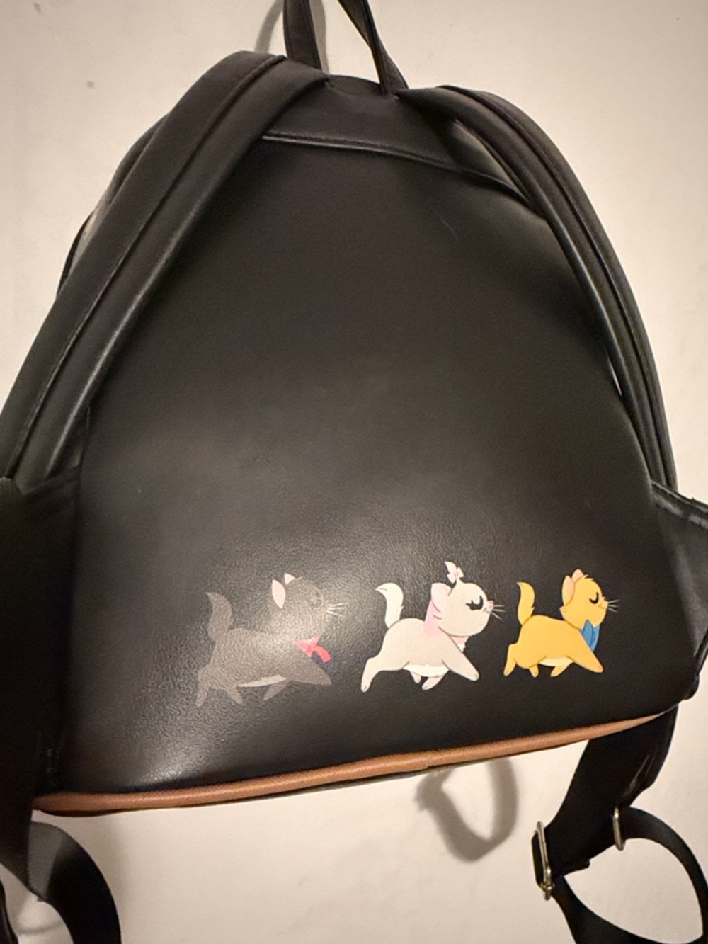 Very cute The Aristocats Black Mini Backpack from loungefly collection! - Picture 5 of 7